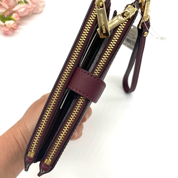 Michael Kors Saffiano Leather Set Double Zip Wristlet/ Merlot - Picture 4 of 13